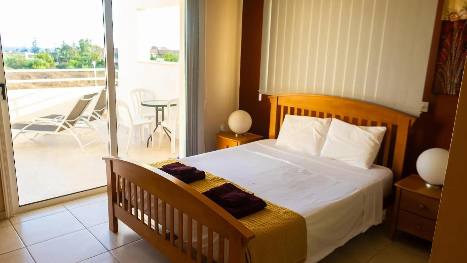 Nissi Elena -Sunshine Apt Ayia Napa 0*,