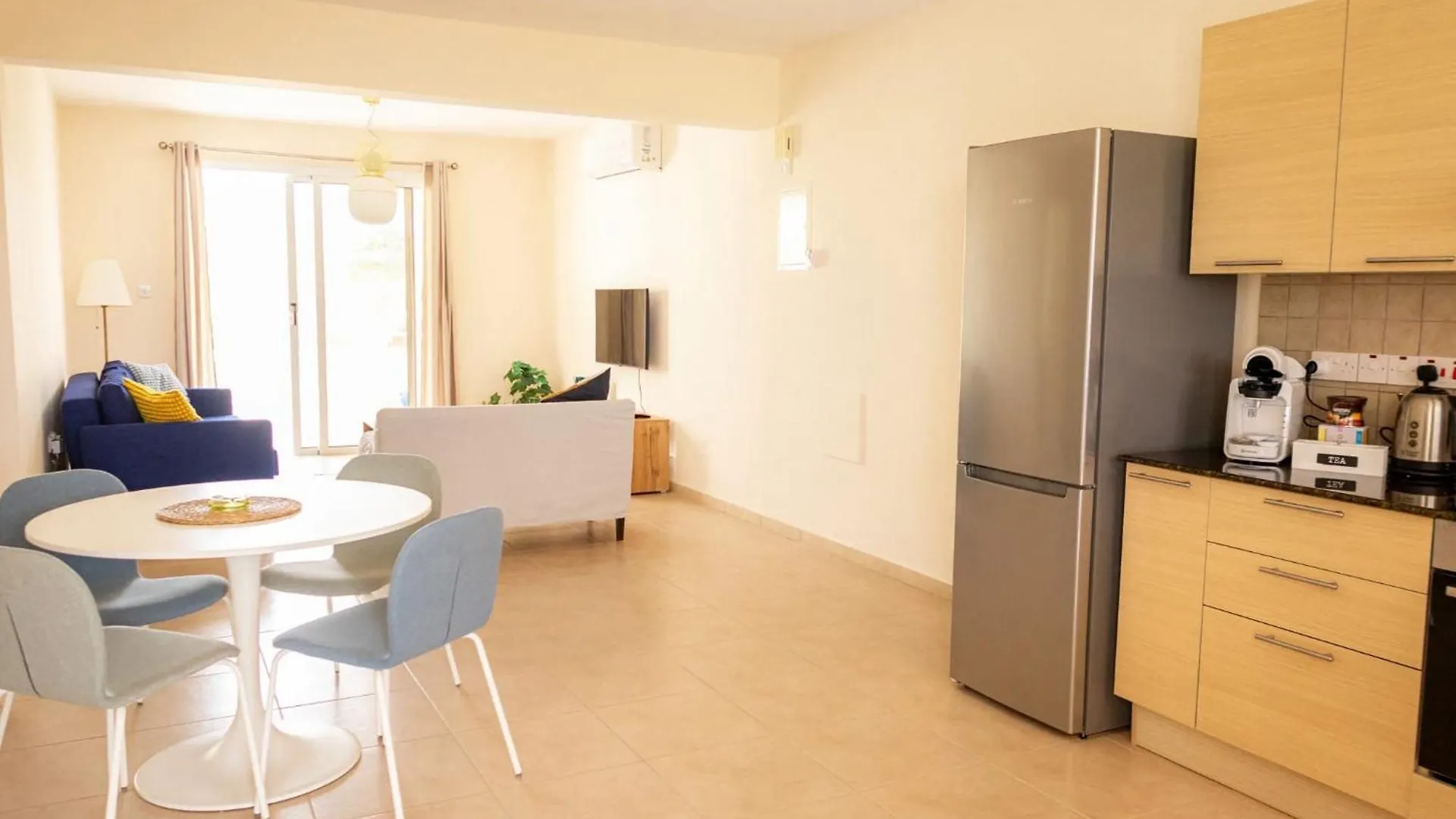Nissi Elena -Sunshine Apt Ajia Napa