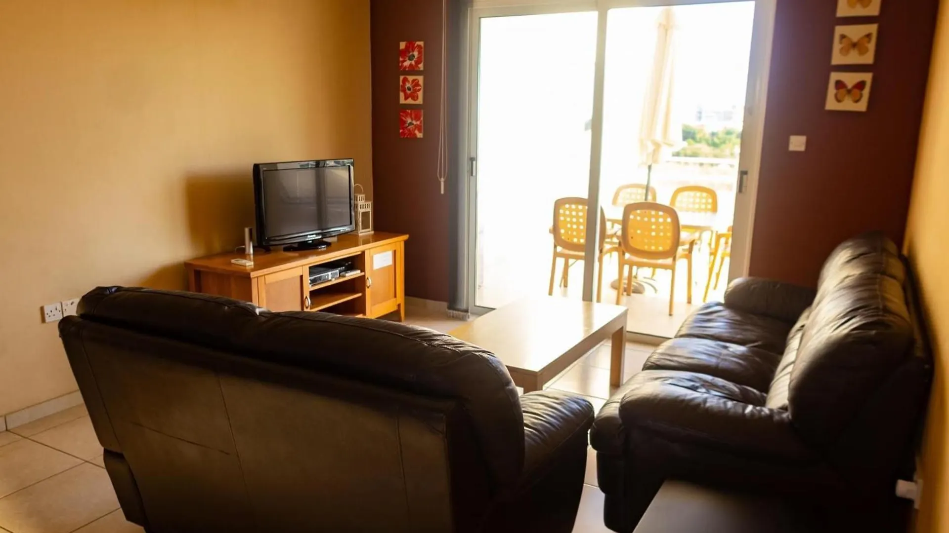 Nissi Elena -Sunshine Apt Ajia Napa